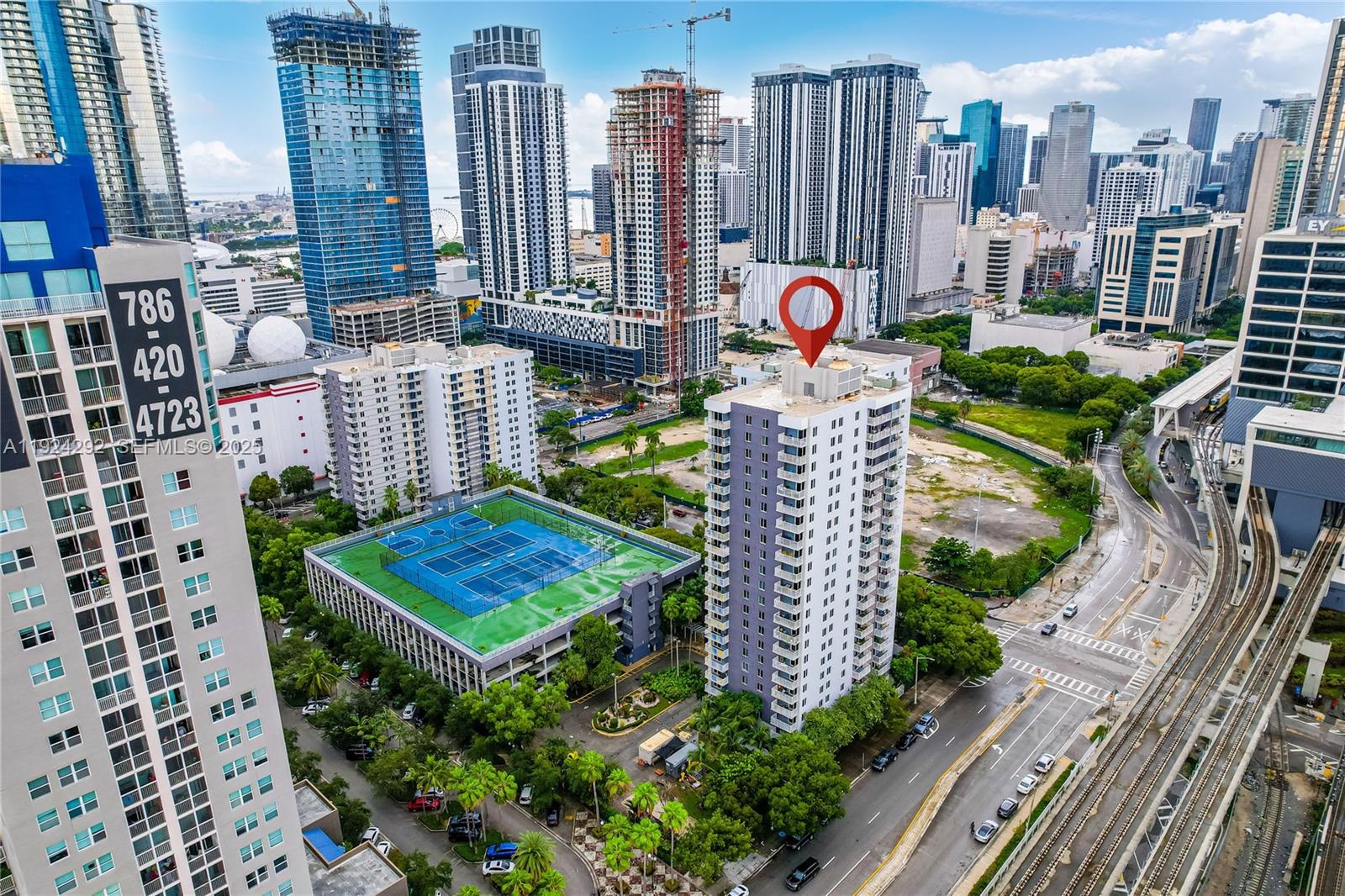 850 N Miami Ave W-408