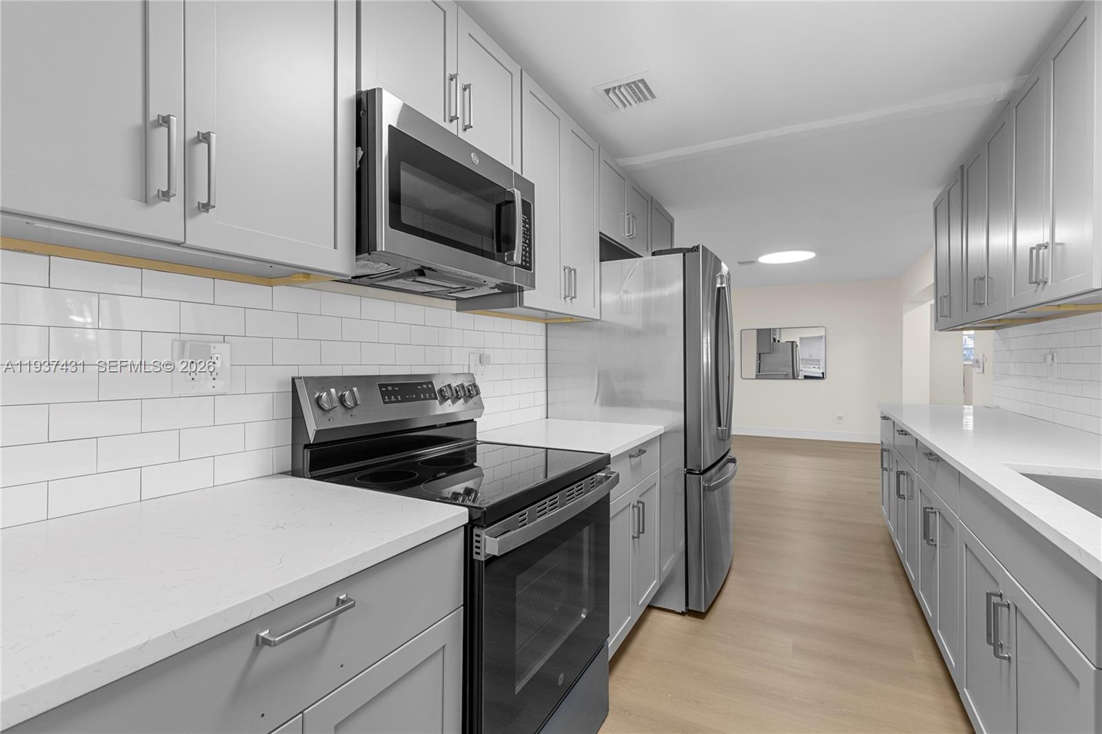 Stratoliner Estates River - Residential