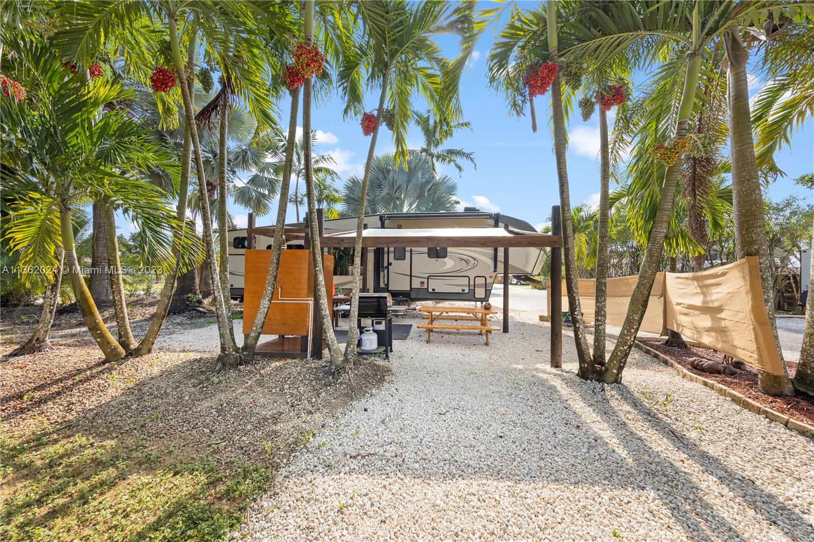 REDLAND VRBO AND EVENT - Residential