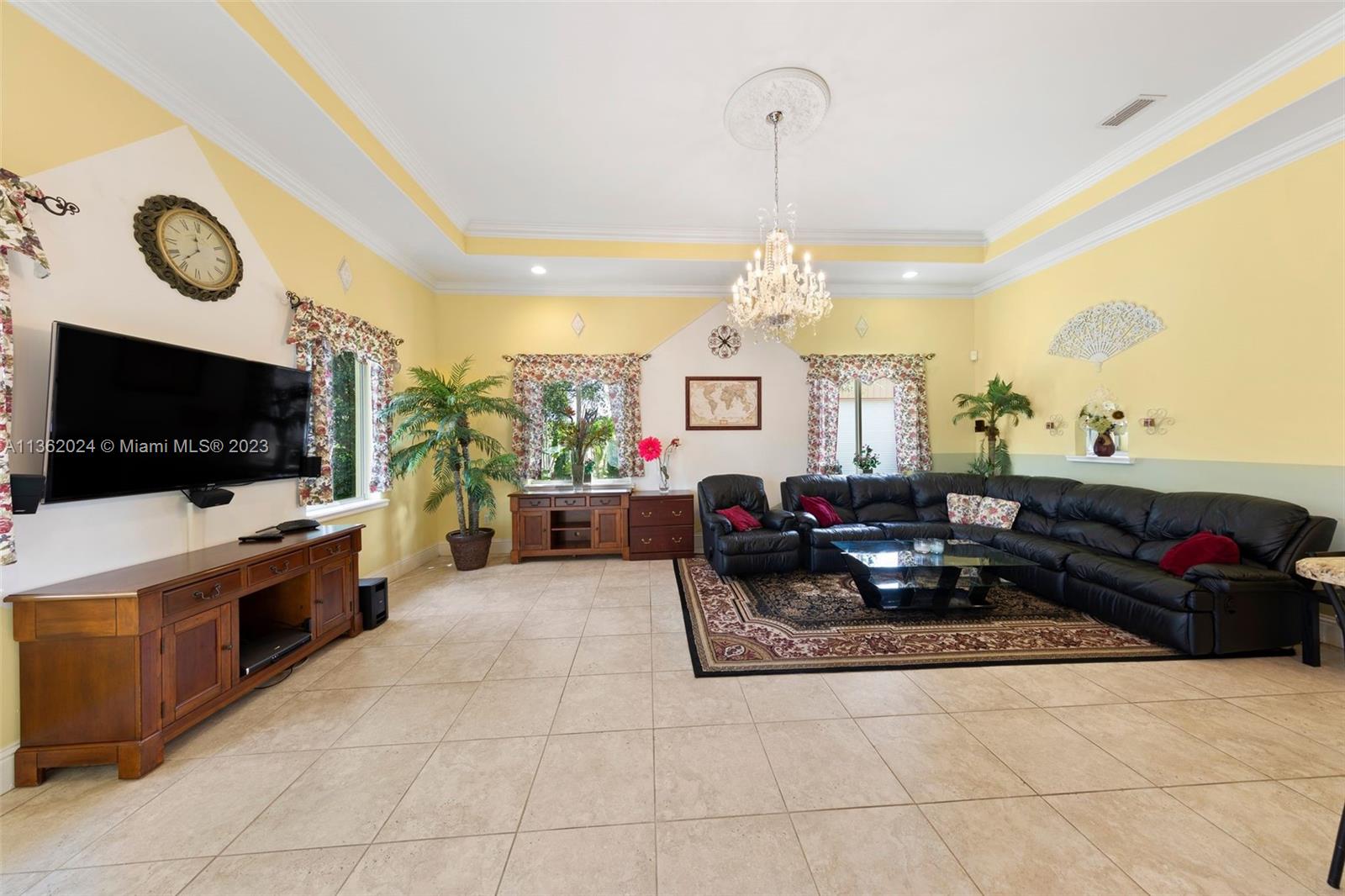 REDLAND VRBO AND EVENT - Residential