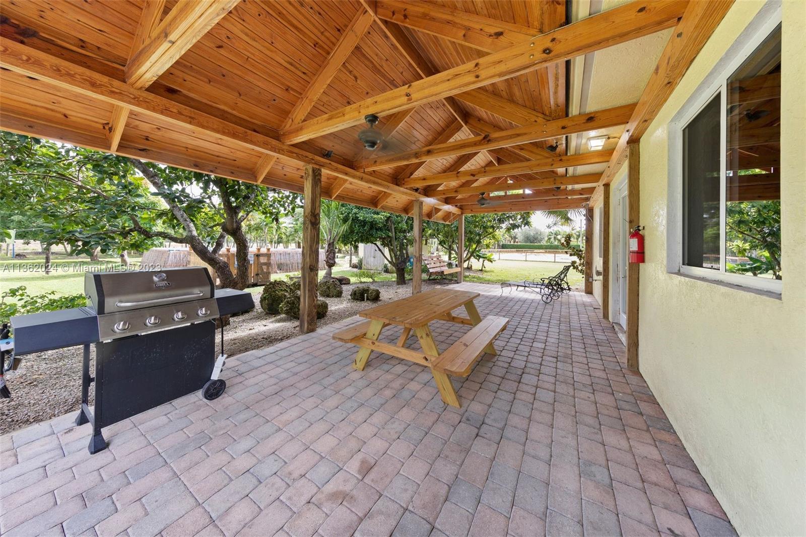 REDLAND VRBO AND EVENT - Residential