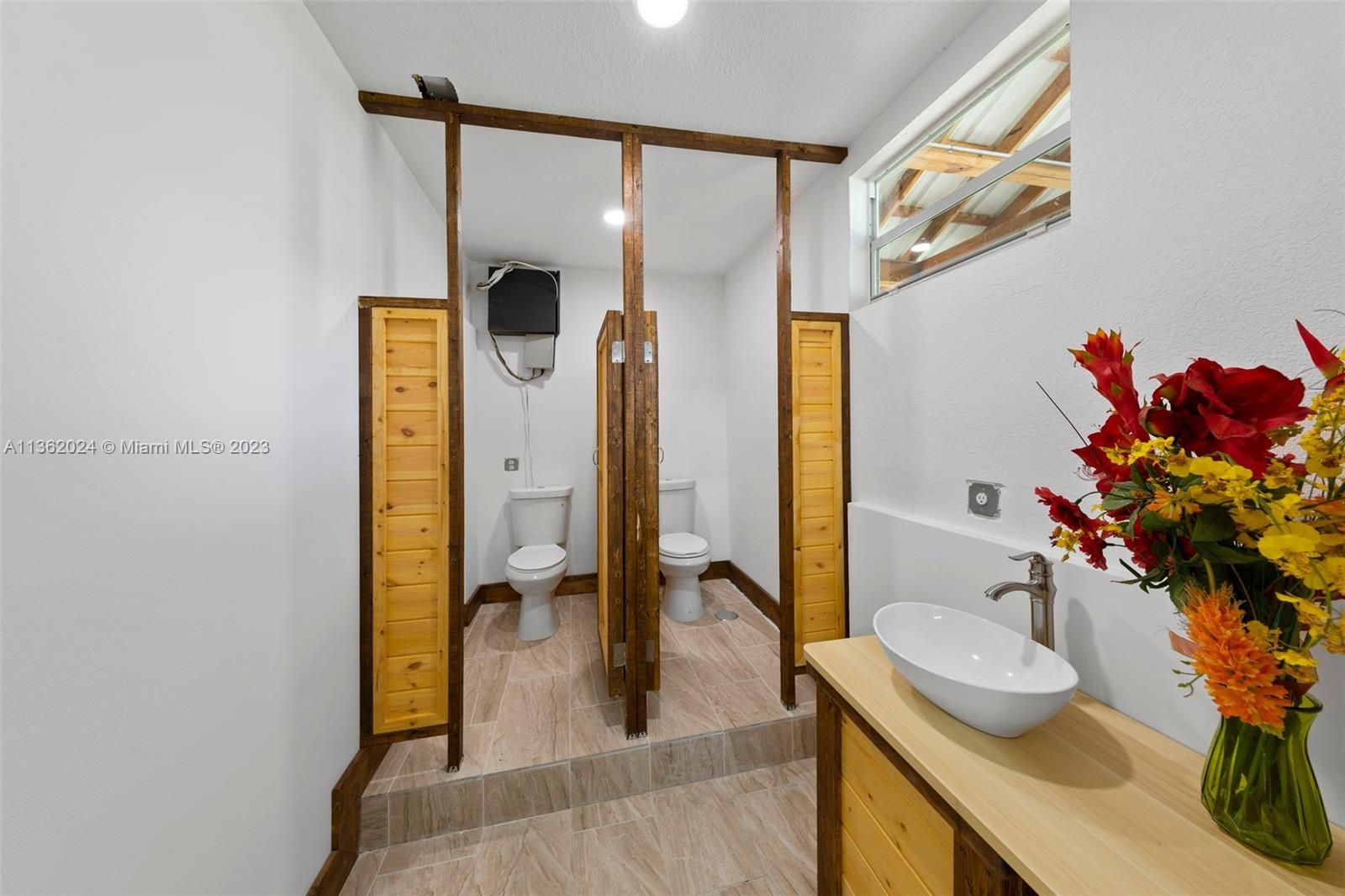 REDLAND VRBO AND EVENT - Residential