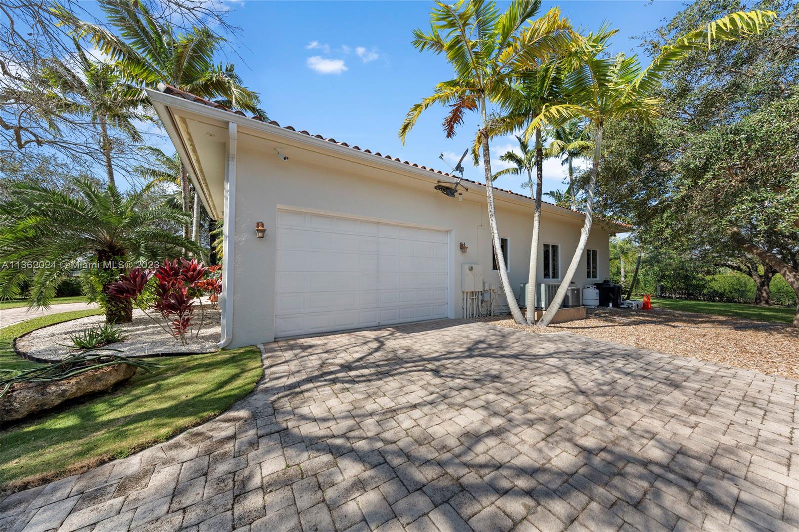 REDLAND VRBO AND EVENT - Residential