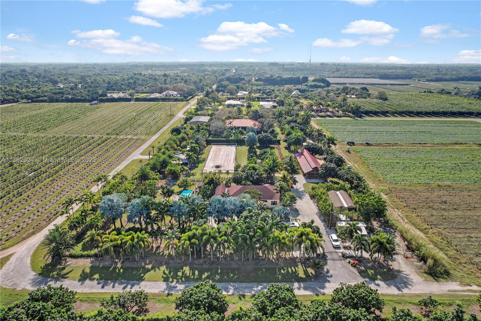 REDLAND VRBO AND EVENT - Residential