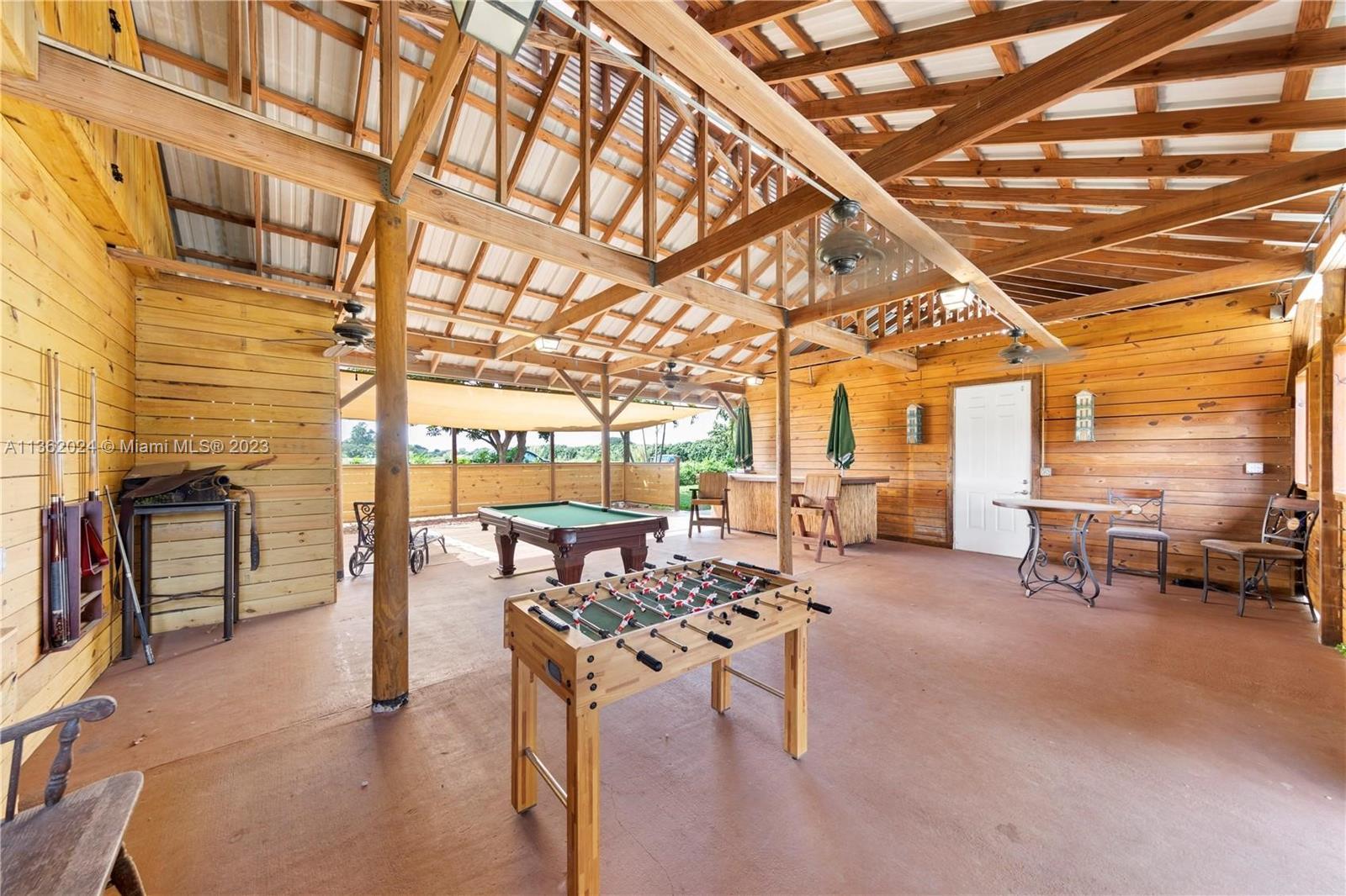 REDLAND VRBO AND EVENT - Residential