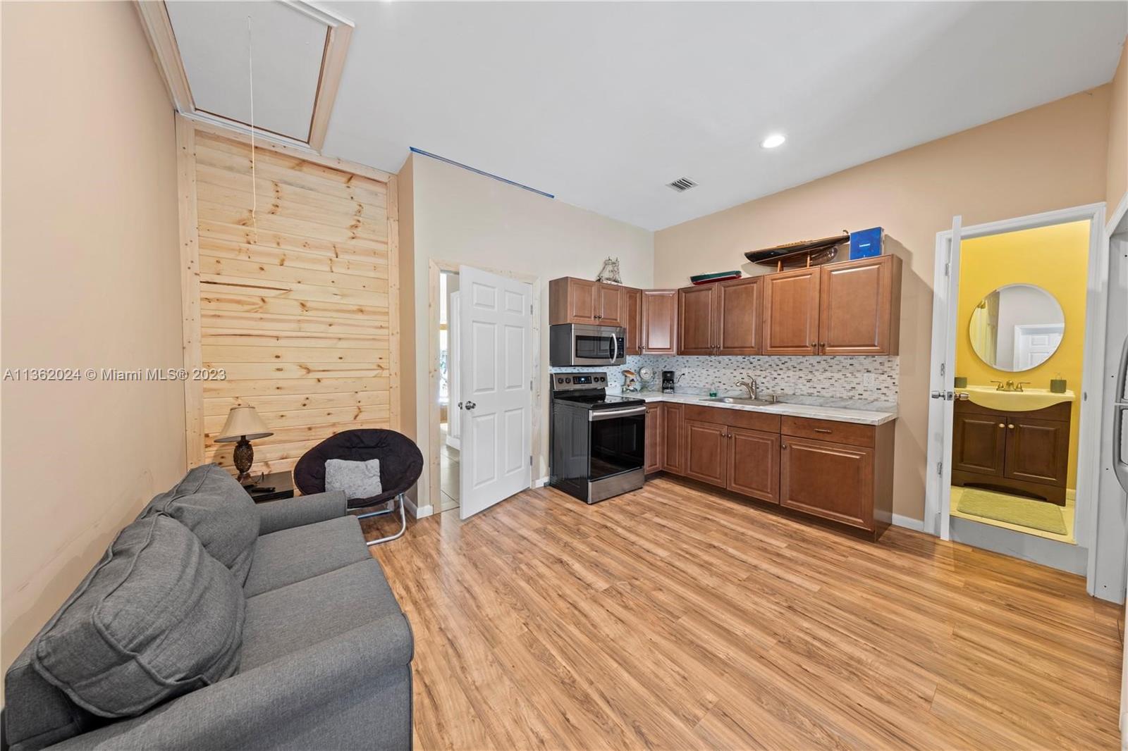 REDLAND VRBO AND EVENT - Residential