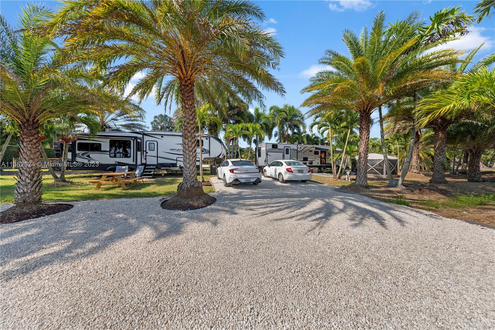 REDLAND VRBO AND EVENT - Residential