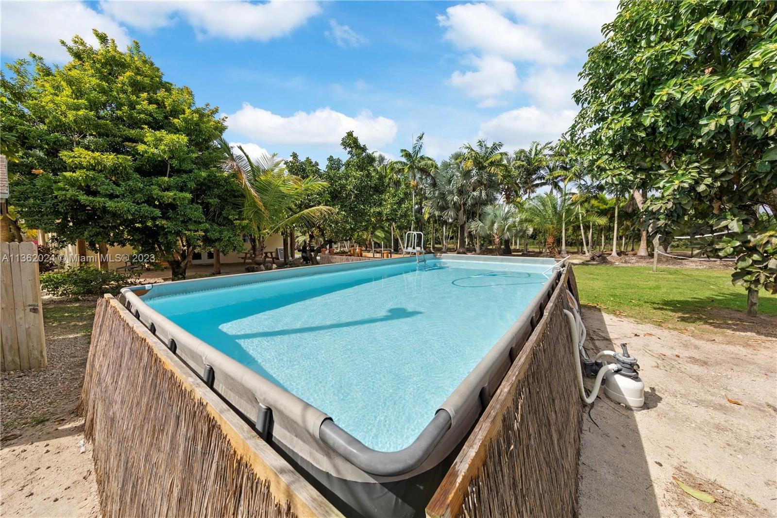 REDLAND VRBO AND EVENT - Residential