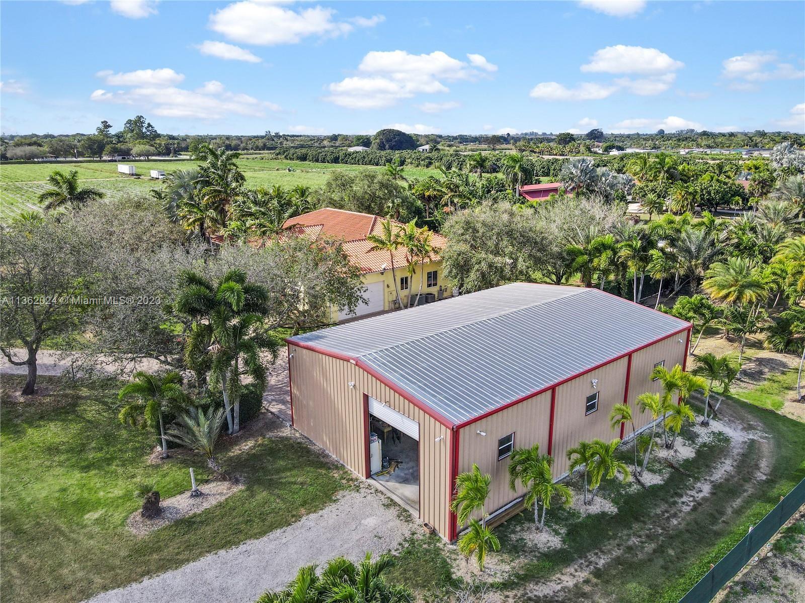 REDLAND VRBO AND EVENT - Residential