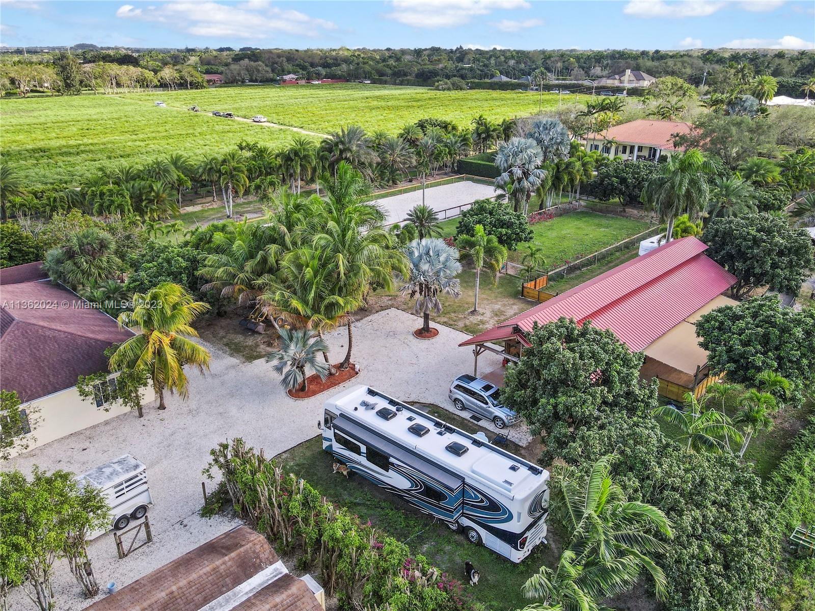REDLAND VRBO AND EVENT - Residential