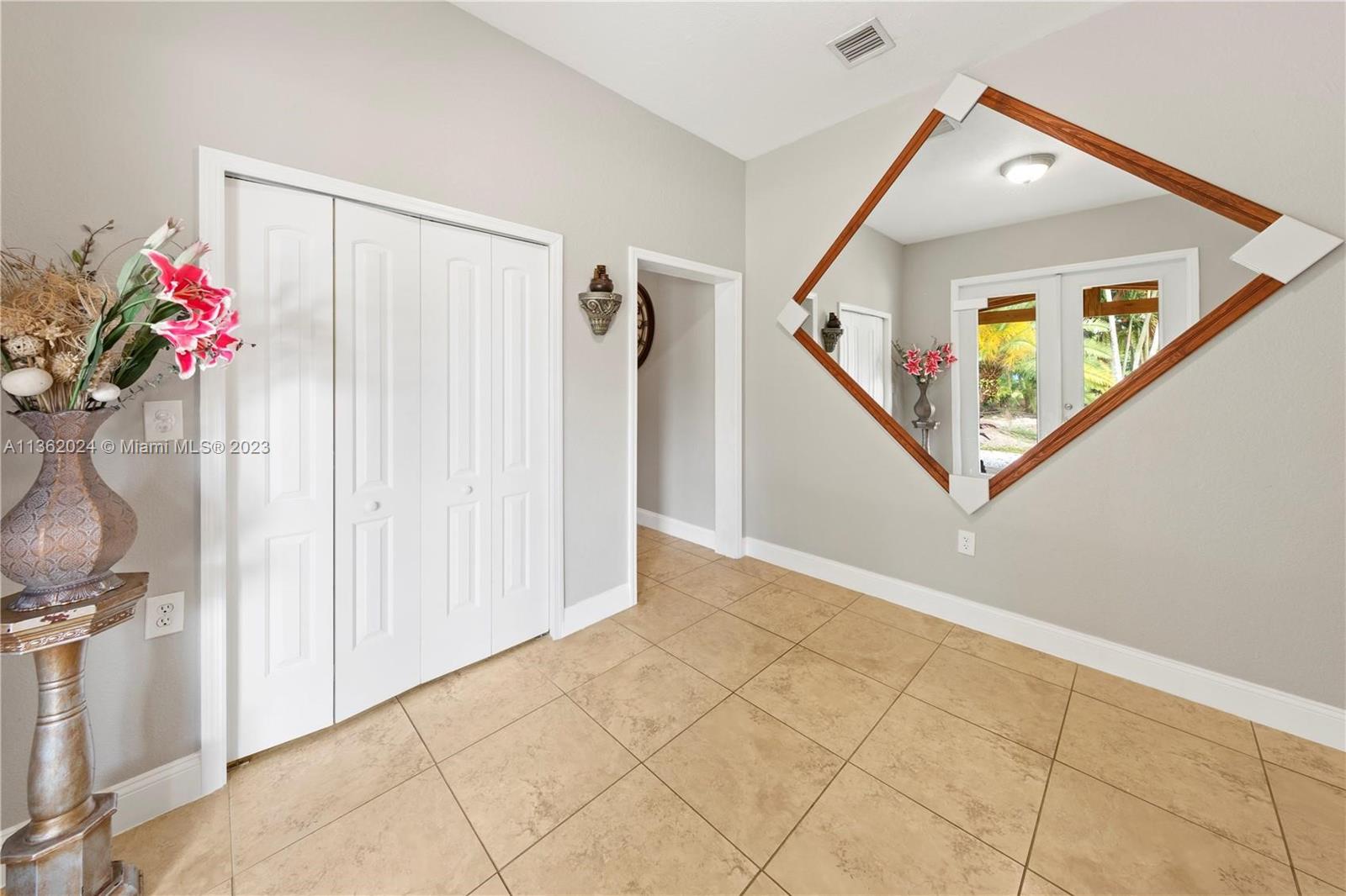 REDLAND VRBO AND EVENT - Residential