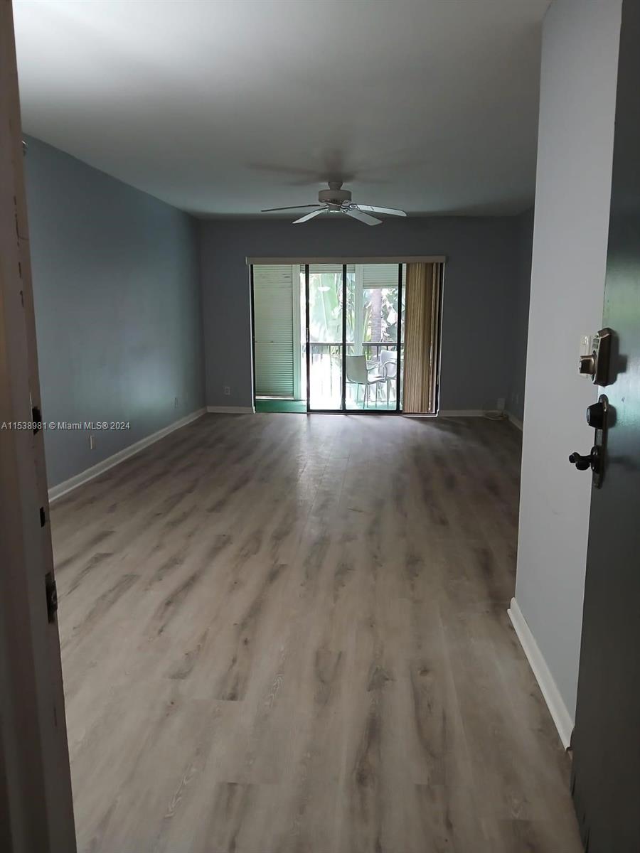 OAKLAND SHORES CONDOMINIU - Residential Lease