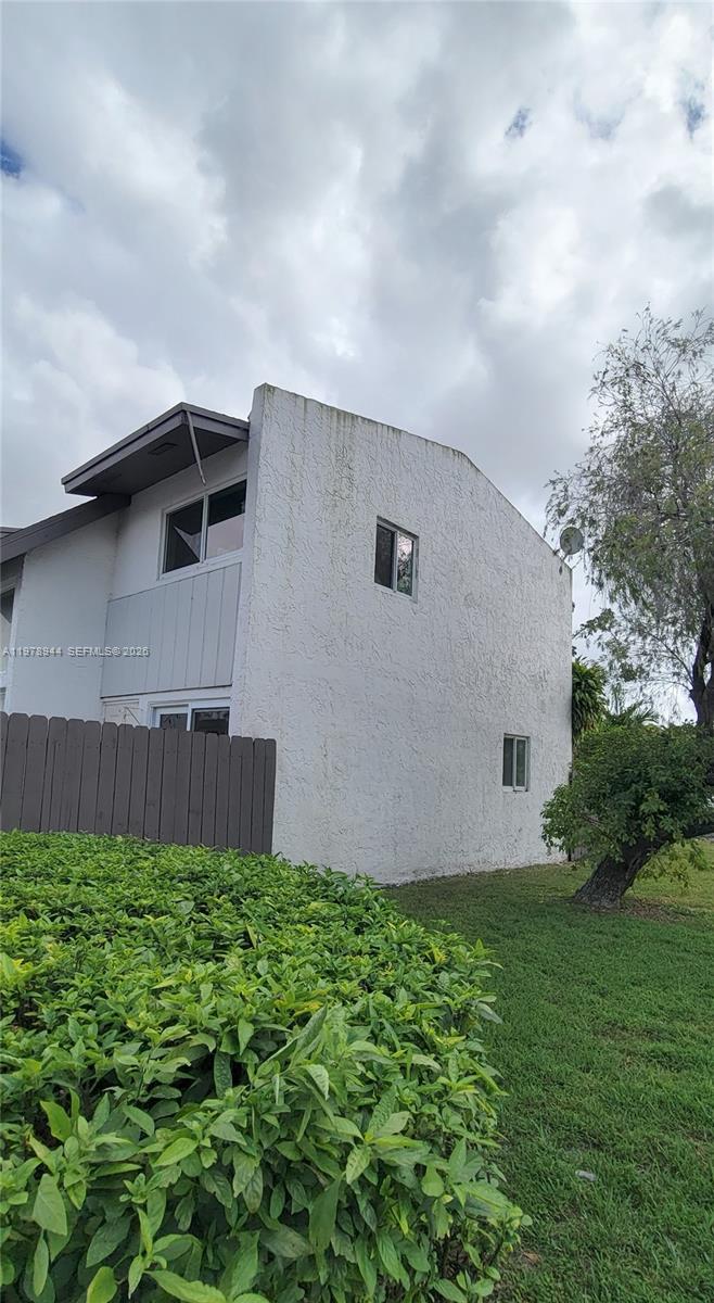 11396 SW 65th St, Miami, FL, 33173/$490,000 4 11396 SW 65th St