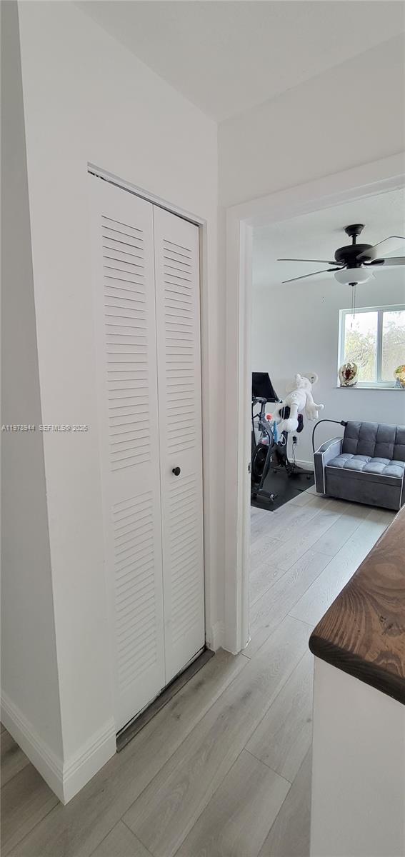 SNAPPER CREEK TOWNHOUSES - Residential