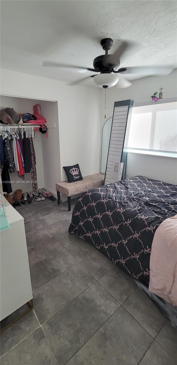 SNAPPER CREEK TOWNHOUSES - Residential