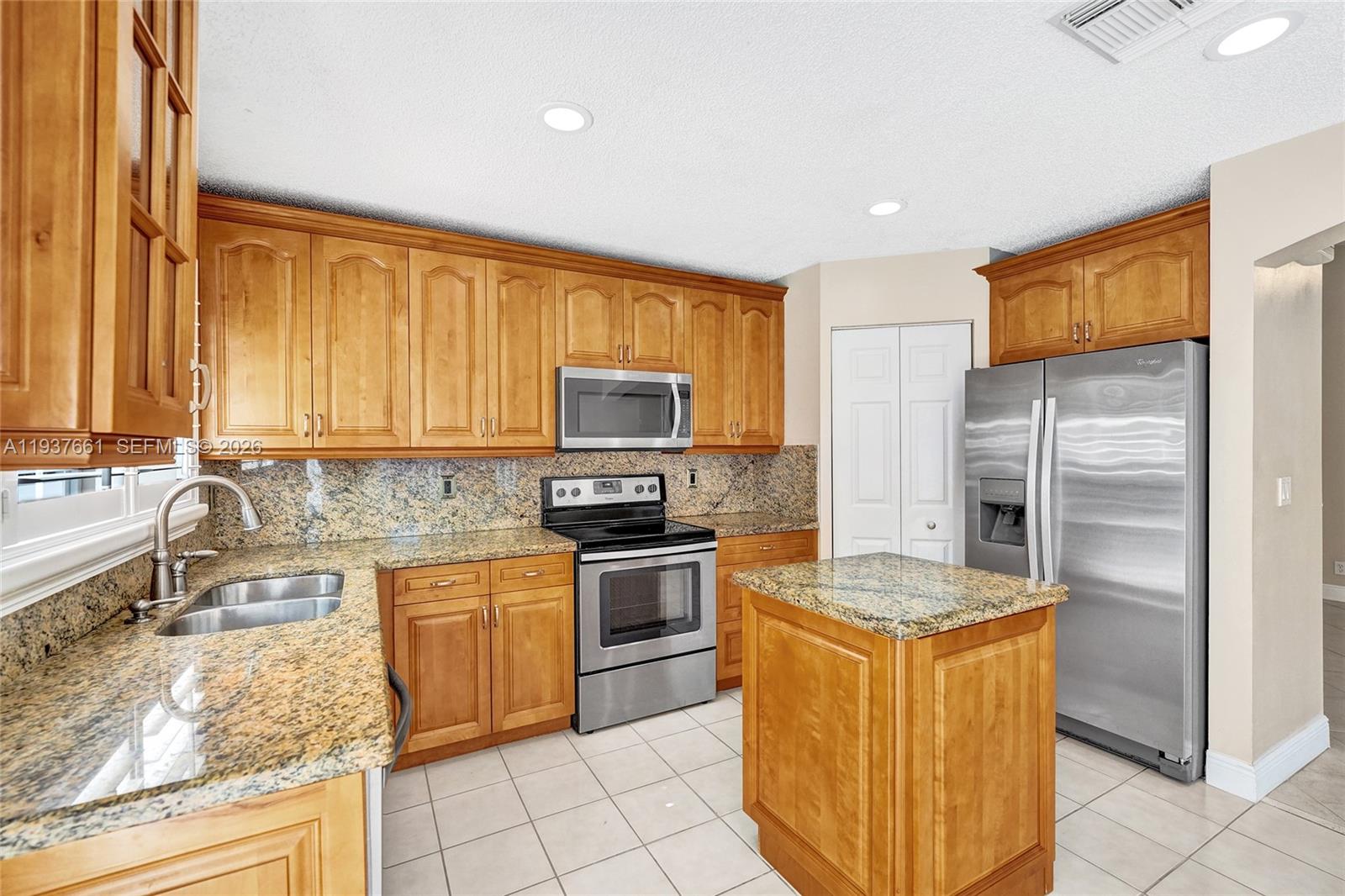 CHAPEL TRAIL II - Residential