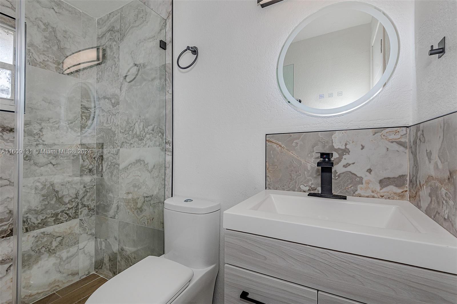 SILVER BLUFF EST SEC C - Residential Lease
