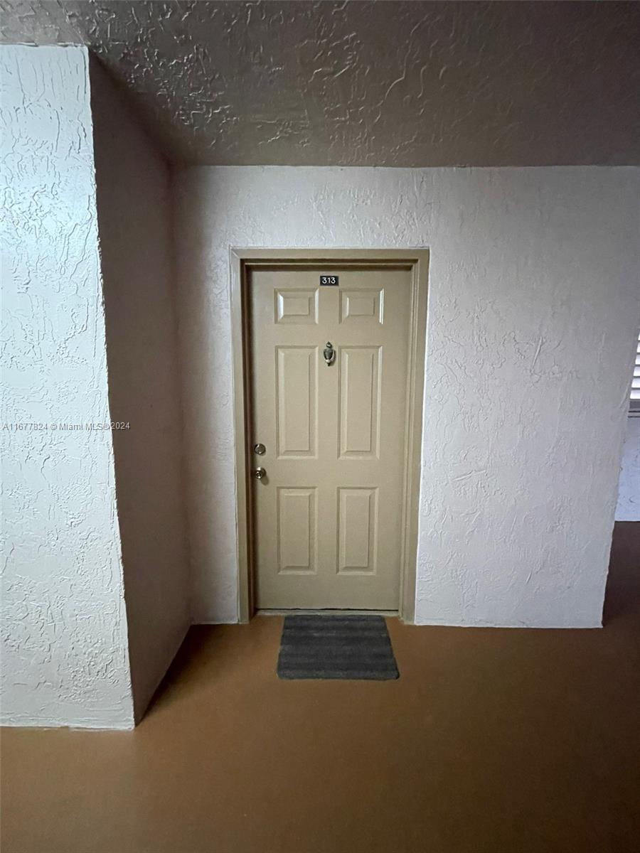 KENDALL LAKE TOWERS CONDO - Residential