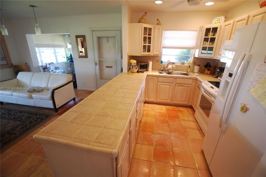 Photo of 3301 Loren Rd #D, Boynton Beach, FL 33435 (MLS # A11379518)