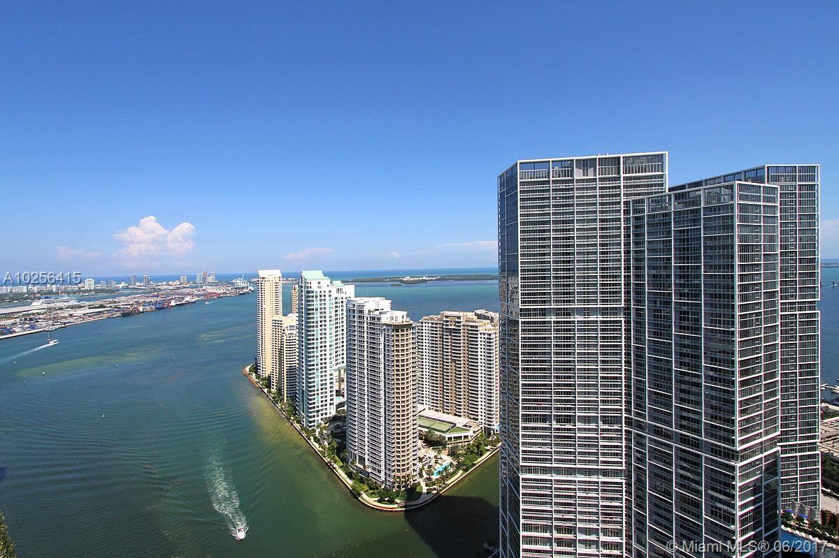 EPIC WEST CONDOUNIT - Residential Lease