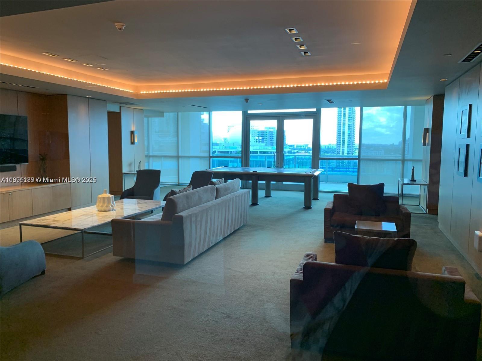 900 BISCAYNE BAY CONDO - Residential Lease