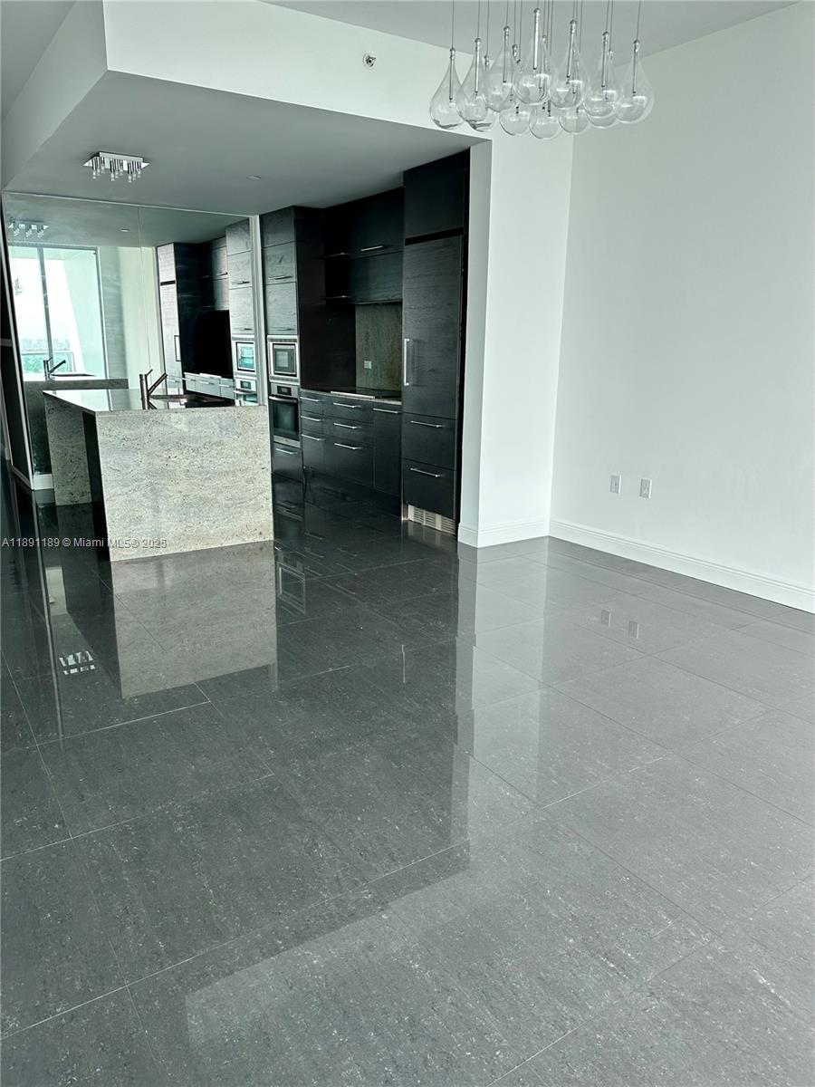900 BISCAYNE BAY CONDO - Residential Lease
