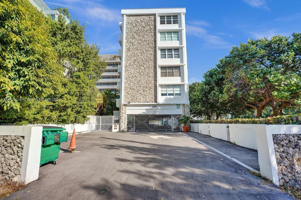 OCEAN PARK CONDOMINIUM IN - Residential Lease