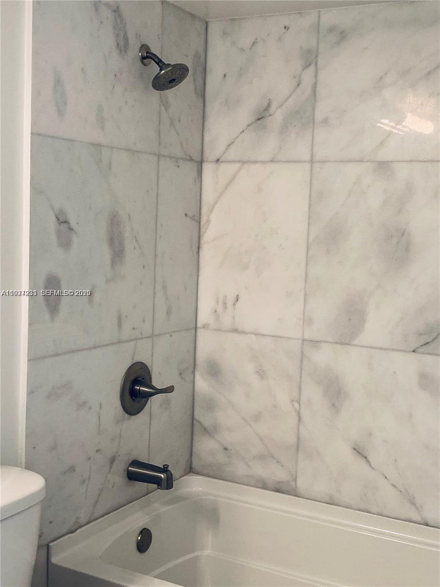 OCEANVIEW BUILDING B COND - Residential