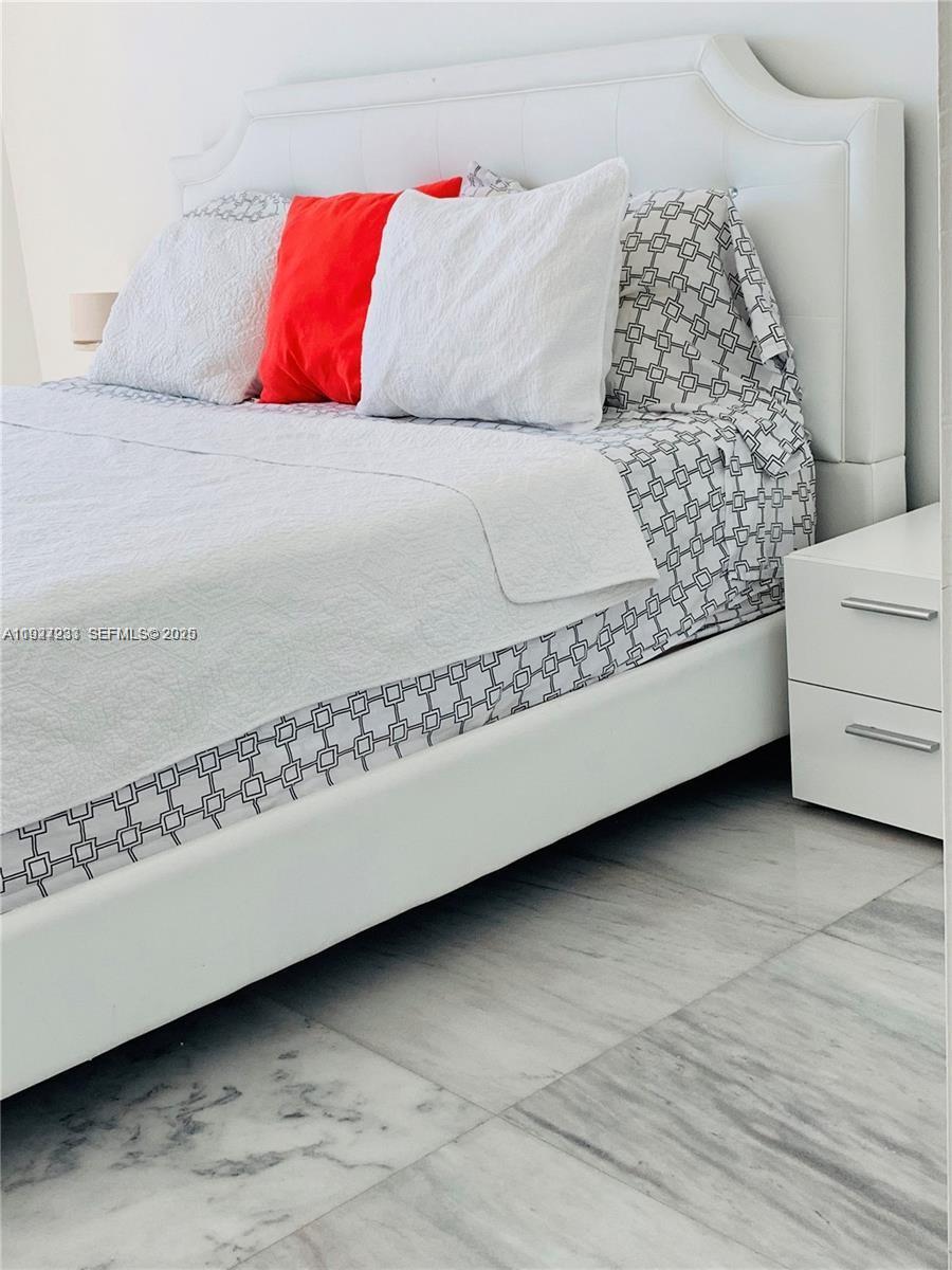 OCEANVIEW BUILDING B COND - Residential