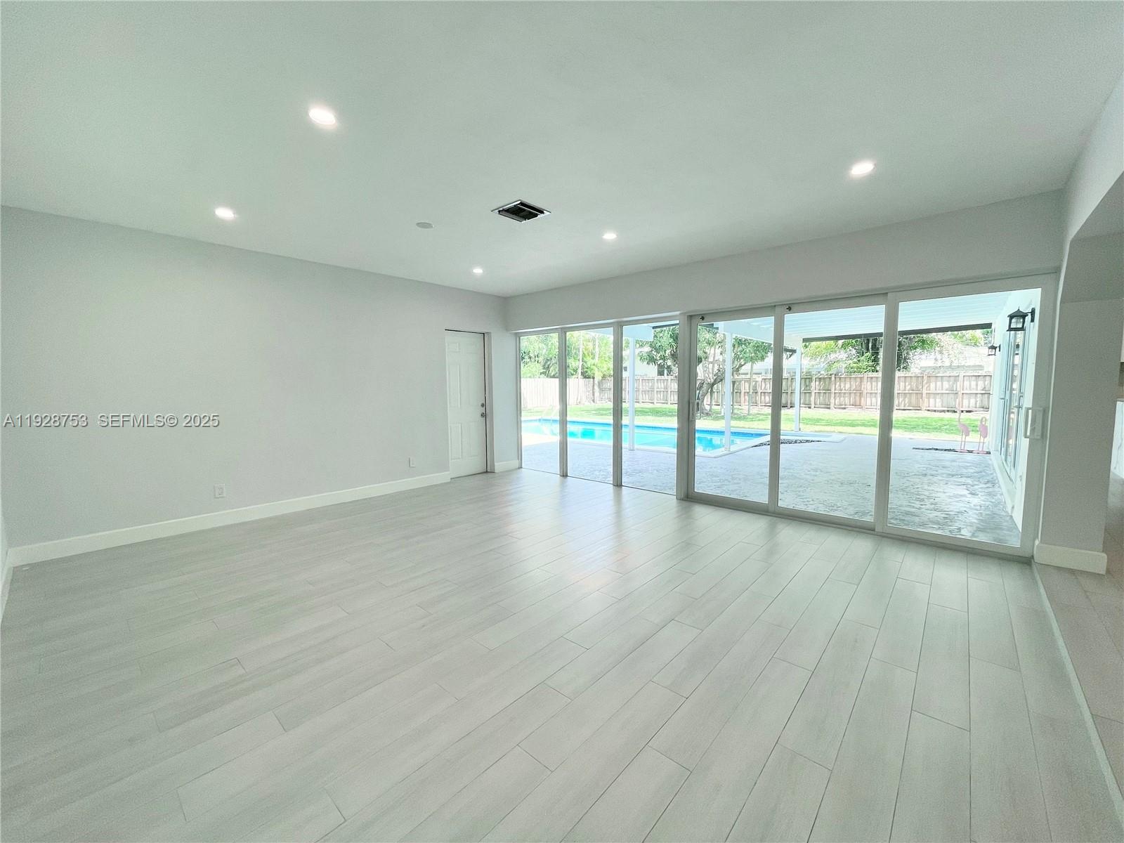 MANGOWOOD - Residential