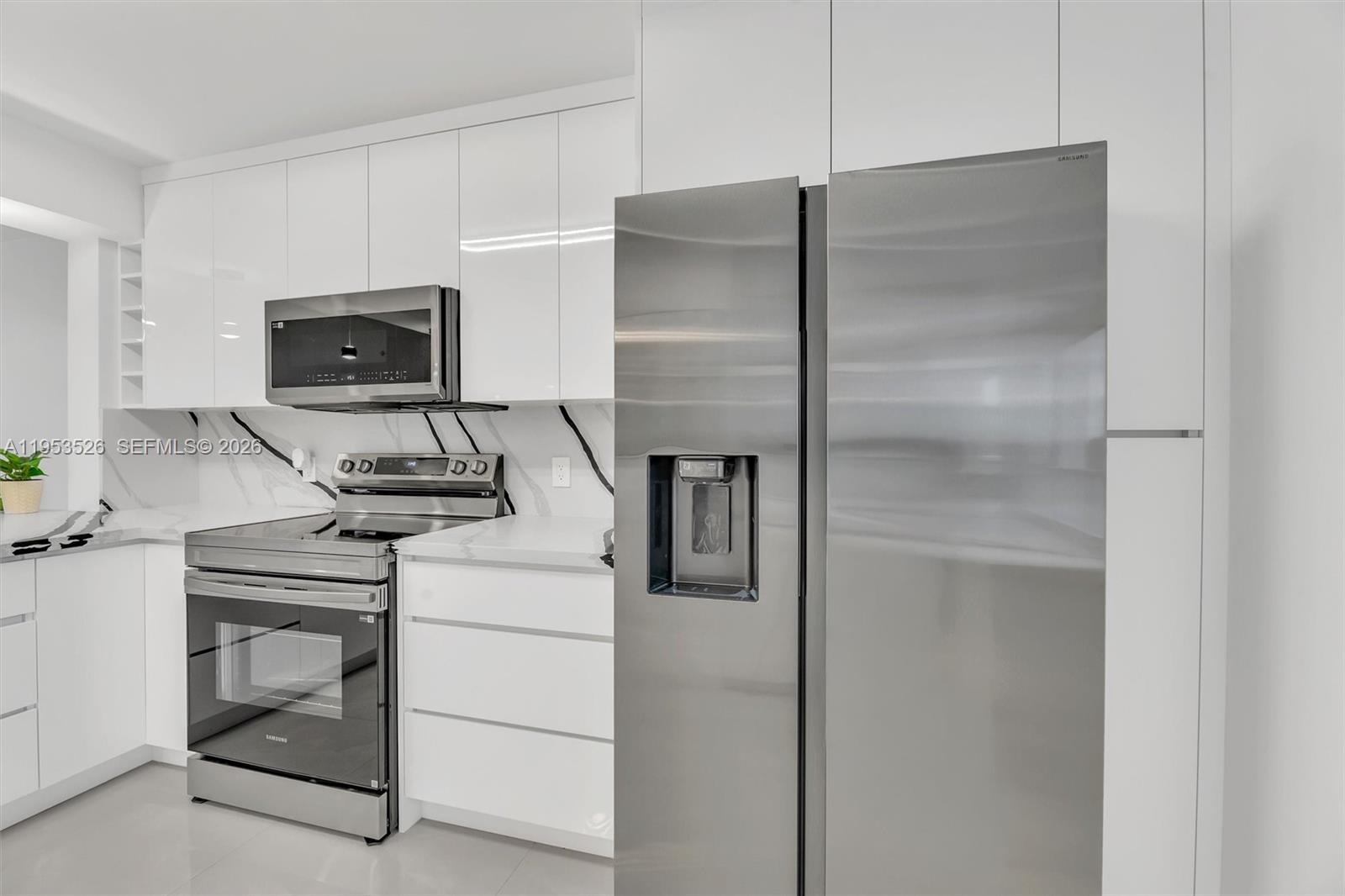 SUNRISE LAKES Phase 4 - Residential