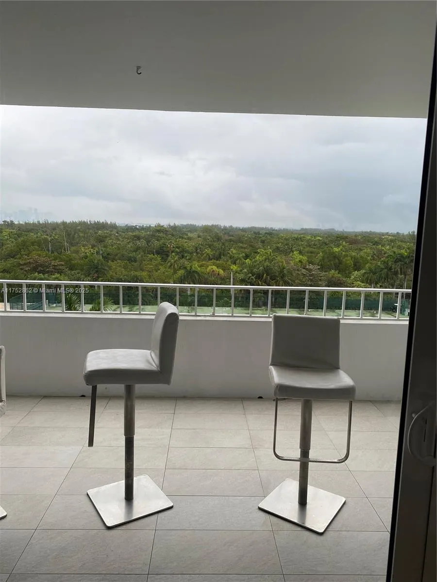 Key Biscayne, Florida 33149, United States, 2 Bedrooms Bedrooms, ,2 BathroomsBathrooms,Residential,Active,79196
