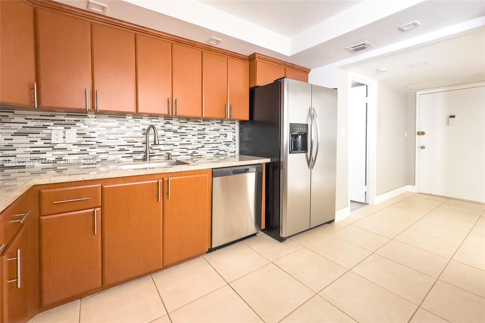 DESOTO PARK CONDO - Residential Lease