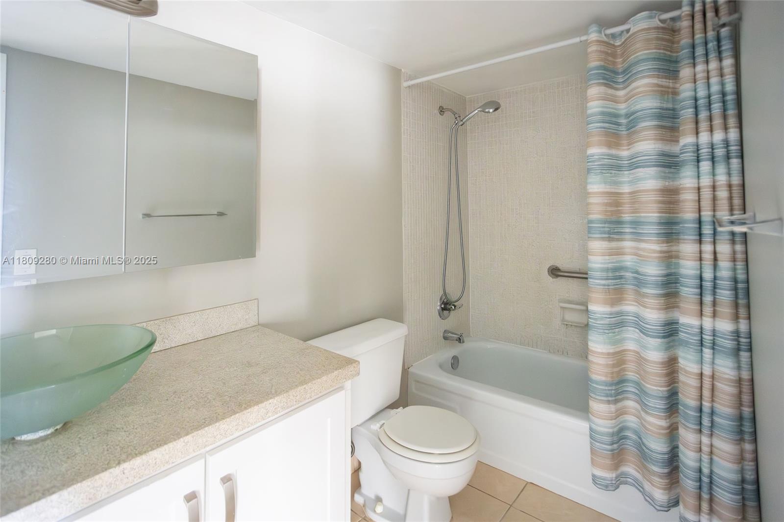 DESOTO PARK CONDO - Residential Lease