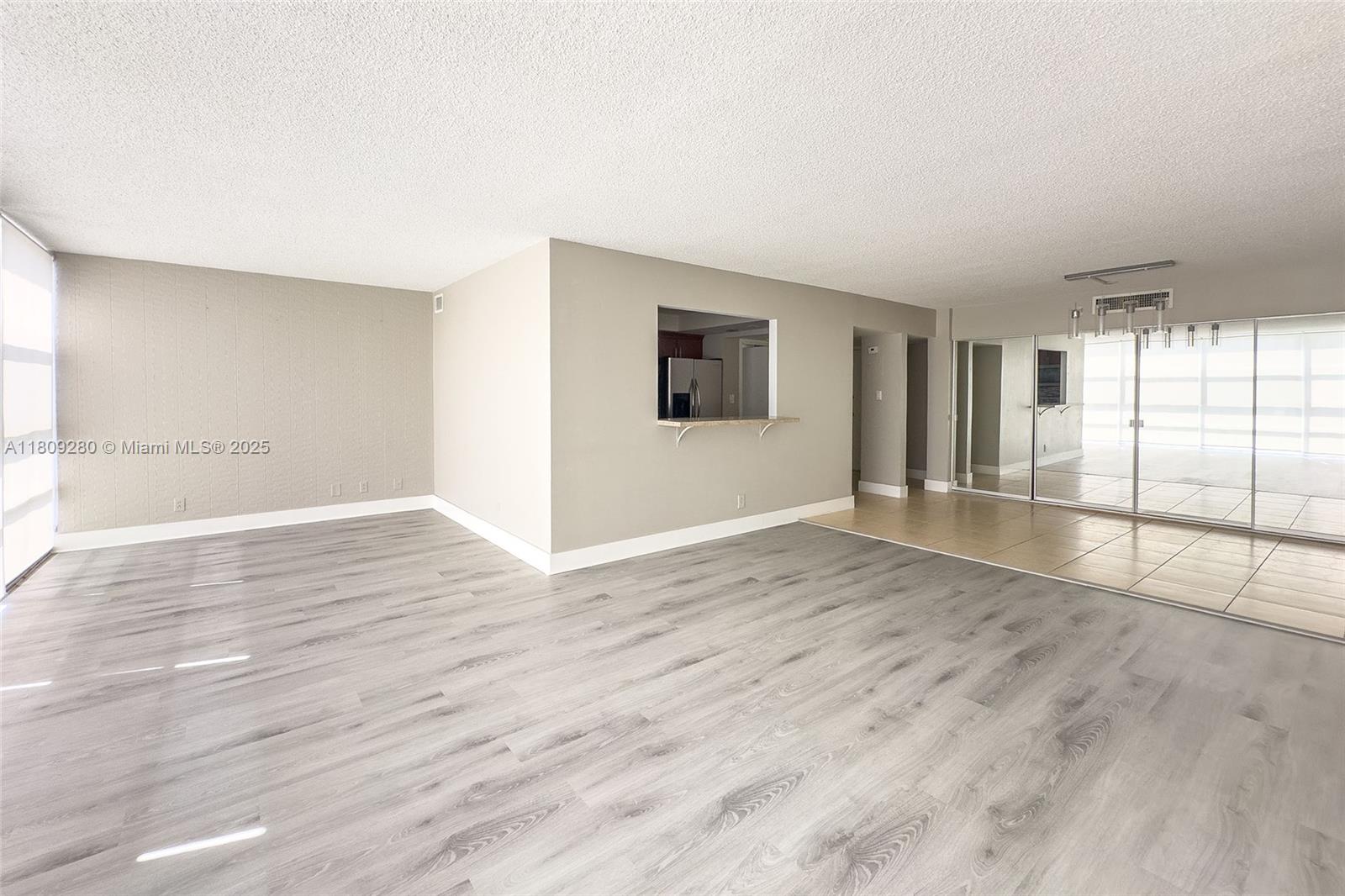 DESOTO PARK CONDO - Residential Lease