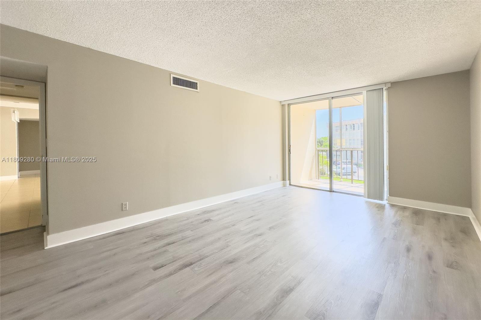 DESOTO PARK CONDO - Residential Lease