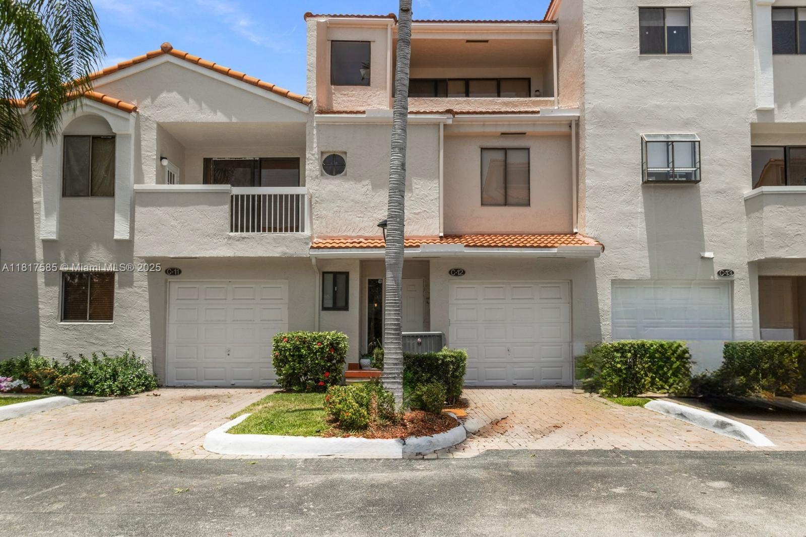 Rental Property at 21376 Marina Cove Cir 12-C, Aventura, Miami-Dade County, Florida - Bedrooms: 4 
Bathrooms: 4  - $6,300 MO.