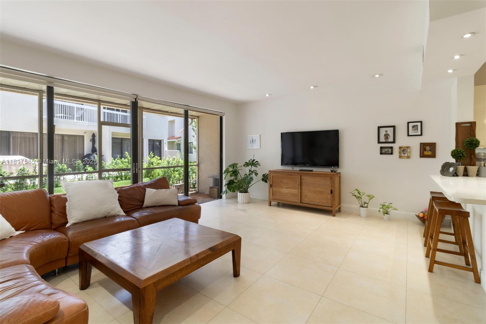 21376 Marina Cove Cir 12-C