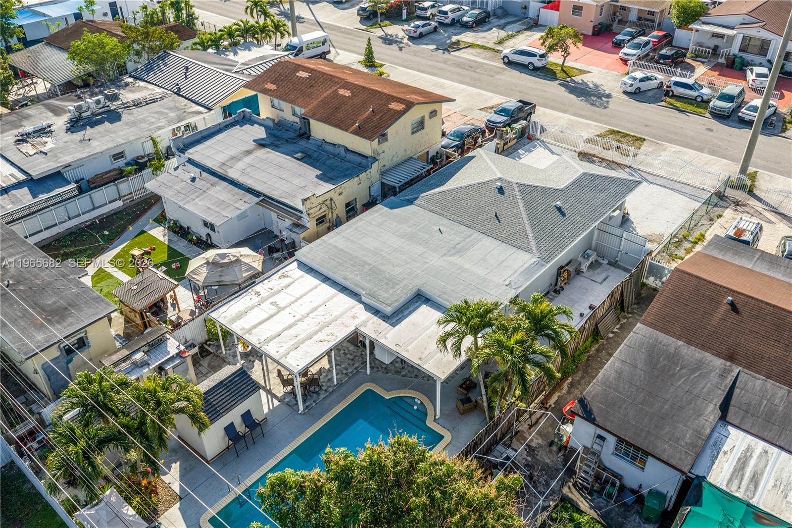 TOWN OF HIALEAH 1 ADDN AM - Residential