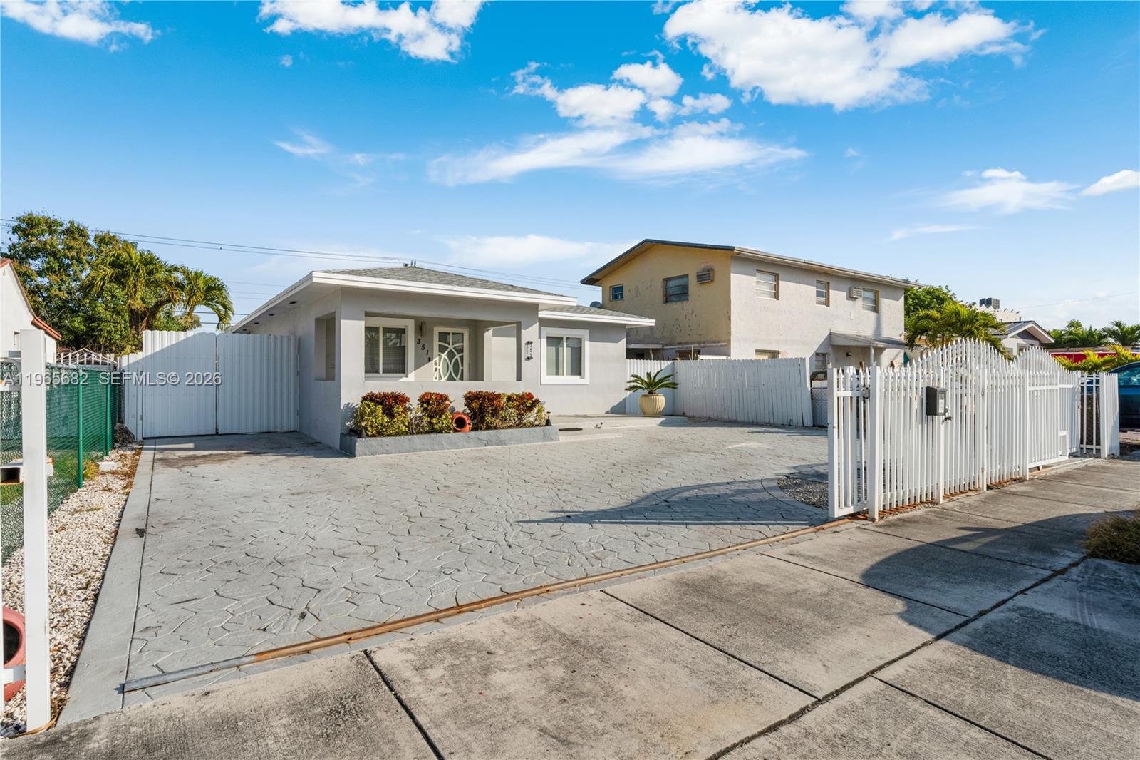 TOWN OF HIALEAH 1 ADDN AM - Residential