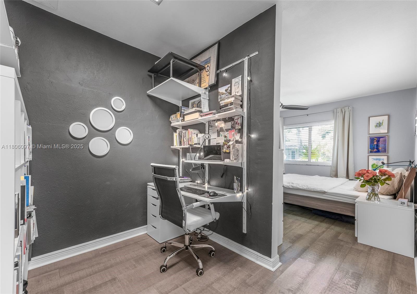 ALTOS DEL MAR NO 4 - Residential