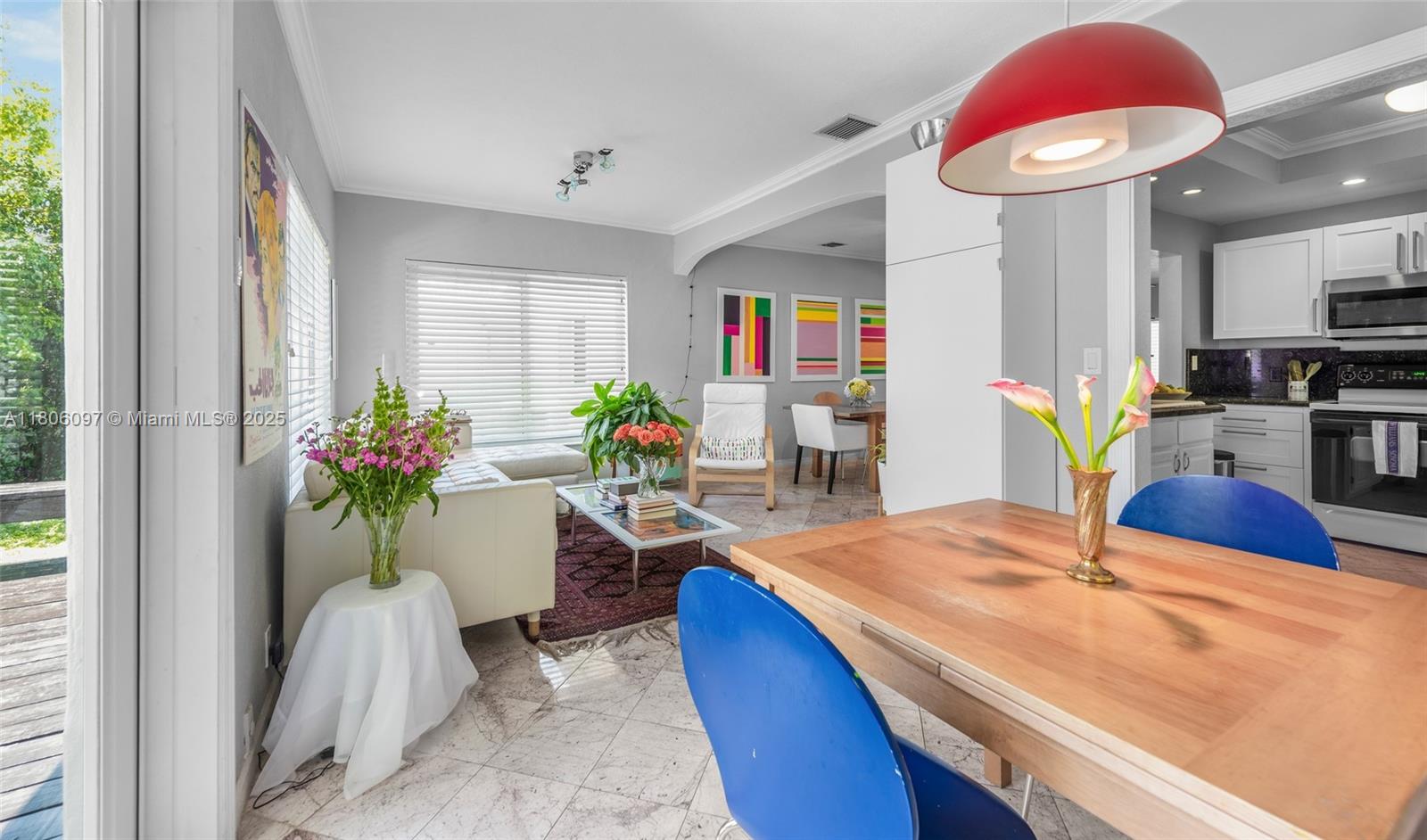 ALTOS DEL MAR NO 4 - Residential