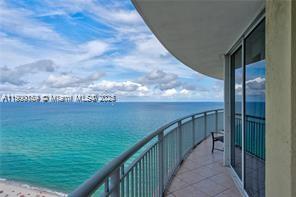Extraordinary direct ocean views condo hotel residence. Perfect vacation home and/or investment. The property
comes with porcelain flooring in the living areas and carpet in the bedrooms. The lockout suite has porcelain
flooring. Great layout with lots of windows and a wraparound balcony. The lobby and other common areas are
being upgraded by the hotel management. Enjoy a full service property including full service pool bar, fitness, spa,
convenient market, and beauty salon. Ocean Point Double Tree is centrally located at walking steps to shops,
groceries, restaurants, coffees, and pharmacies. Best value for a full 3b/3b oceanfront condo in Sunny Isles
Beach. The condo fee includes all utilities.