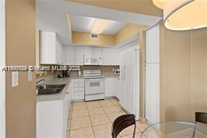 OCEAN POINT BEACH CLUB CO - Residential