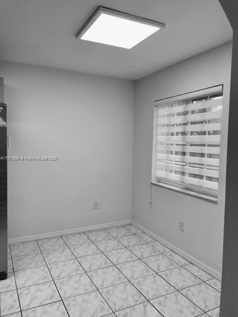 GROVE COMMERCIAL CENTER - Residential Lease