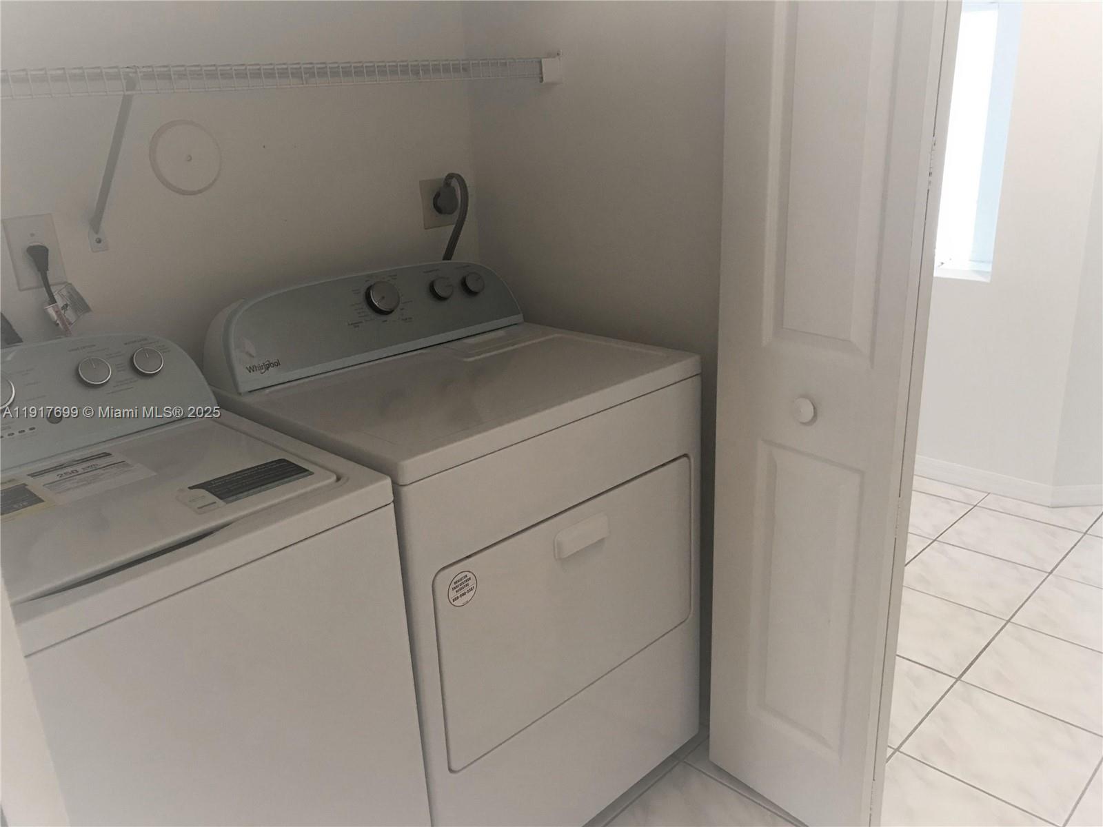 GROVE COMMERCIAL CENTER - Residential Lease