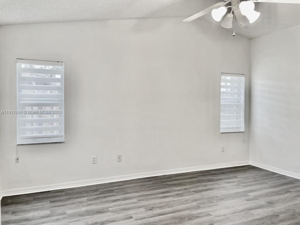 GROVE COMMERCIAL CENTER - Residential Lease