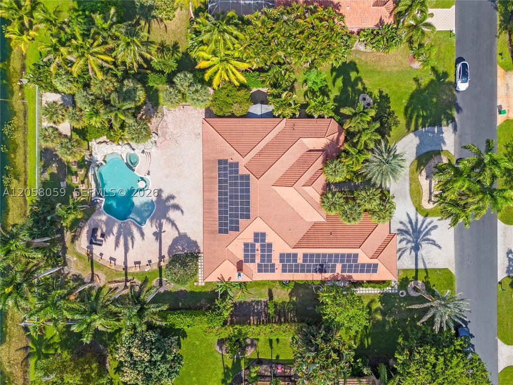 Photo of 2161 SW 131st Ter, Davie, FL 33325 (MLS # A12058059)
