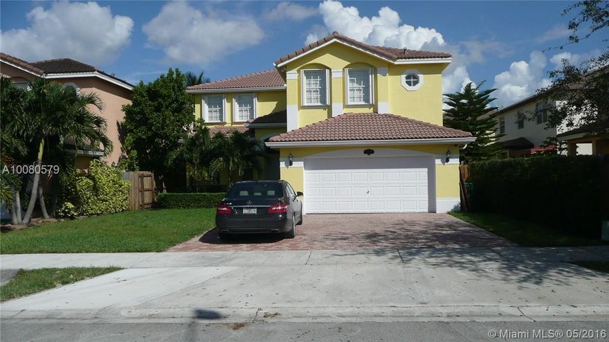 COMPLETELY REMODELED RESIDENCE! 4 BEDROOMS 3.5 BATHS, REDESIGNED KITCHEN WITH ALL NEW SS APPLIANCES, RECENTLY PAINTED INSIDE AND OUT, NEW CONCRETE PATIO