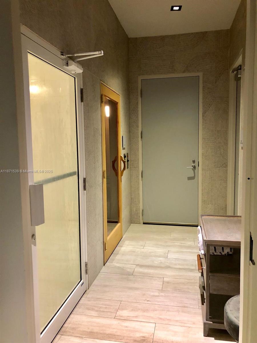 BISCAYNE BEACH CONDO - Residential Lease